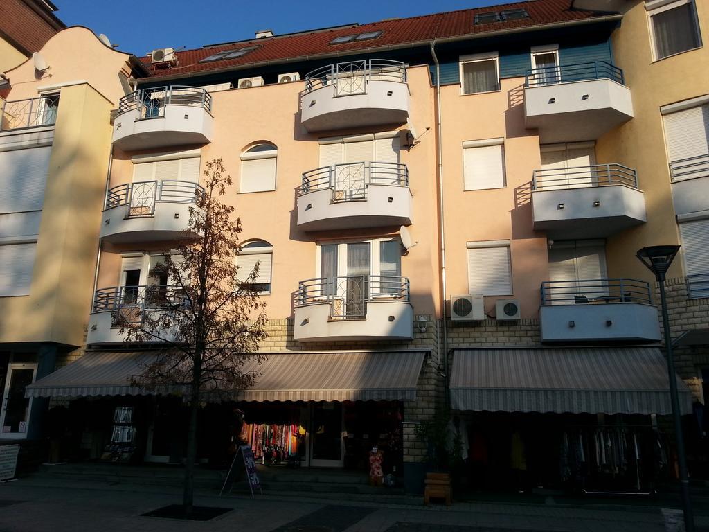 Pedestrian Street Apartment Hévíz Екстериор снимка